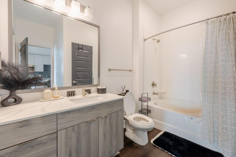 Toilet, Bathroom, Bath, towels