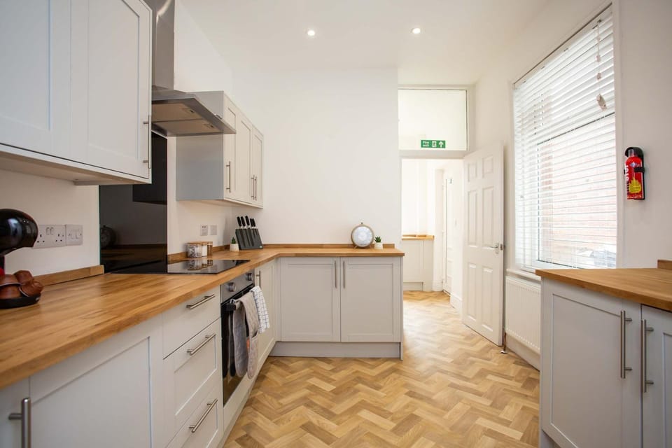 Vacant Nests Spacious 4BR house Central WiFi House in Ashington
