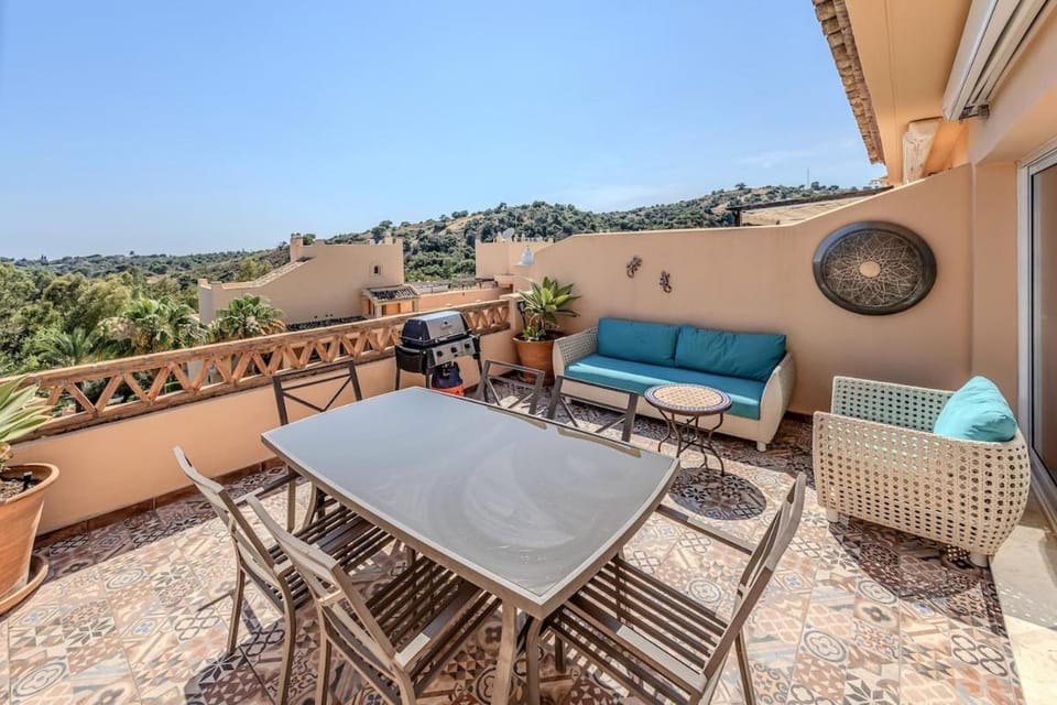 Lovely 2 bed apt in Santa Maria Village RDR564 Apartment in Marbella