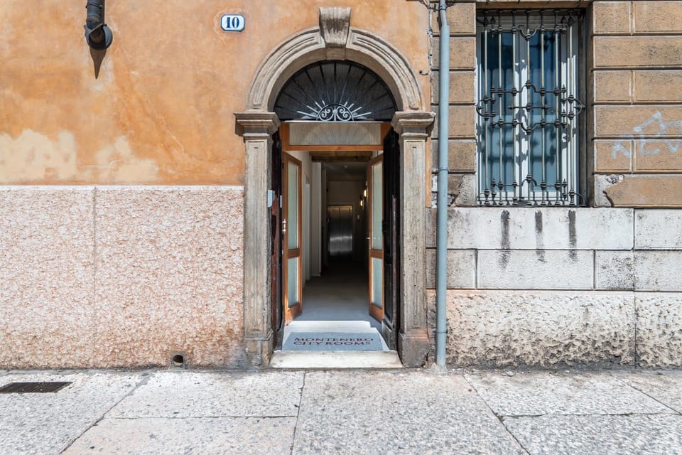 Facade/entrance, Day