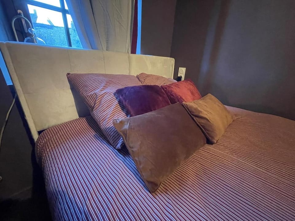 Refuge du château, Spa, Hypercentre, Confort Apartment in Laval