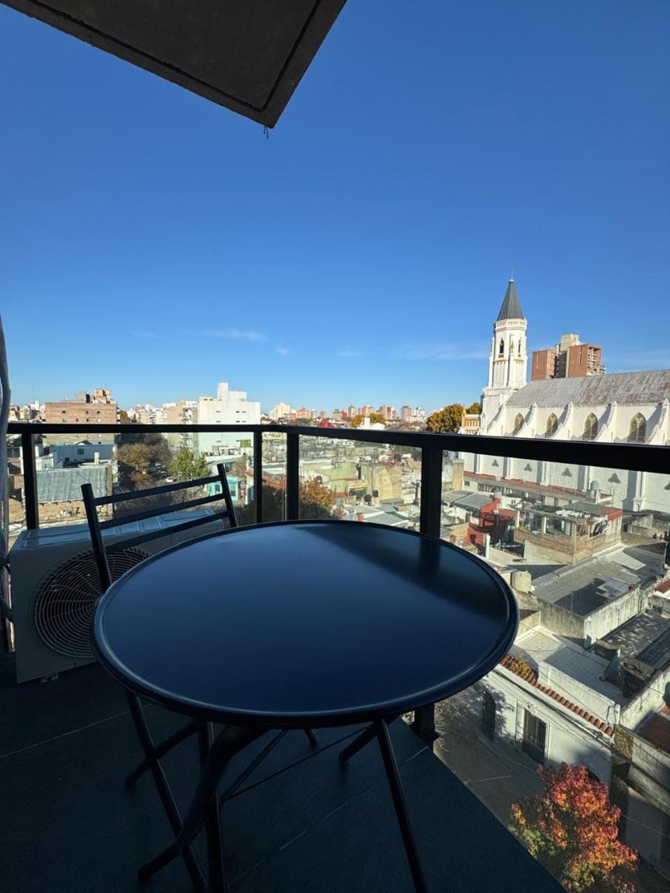 Moderno monoambiente con vista a la ciudad Apartment in Rosario