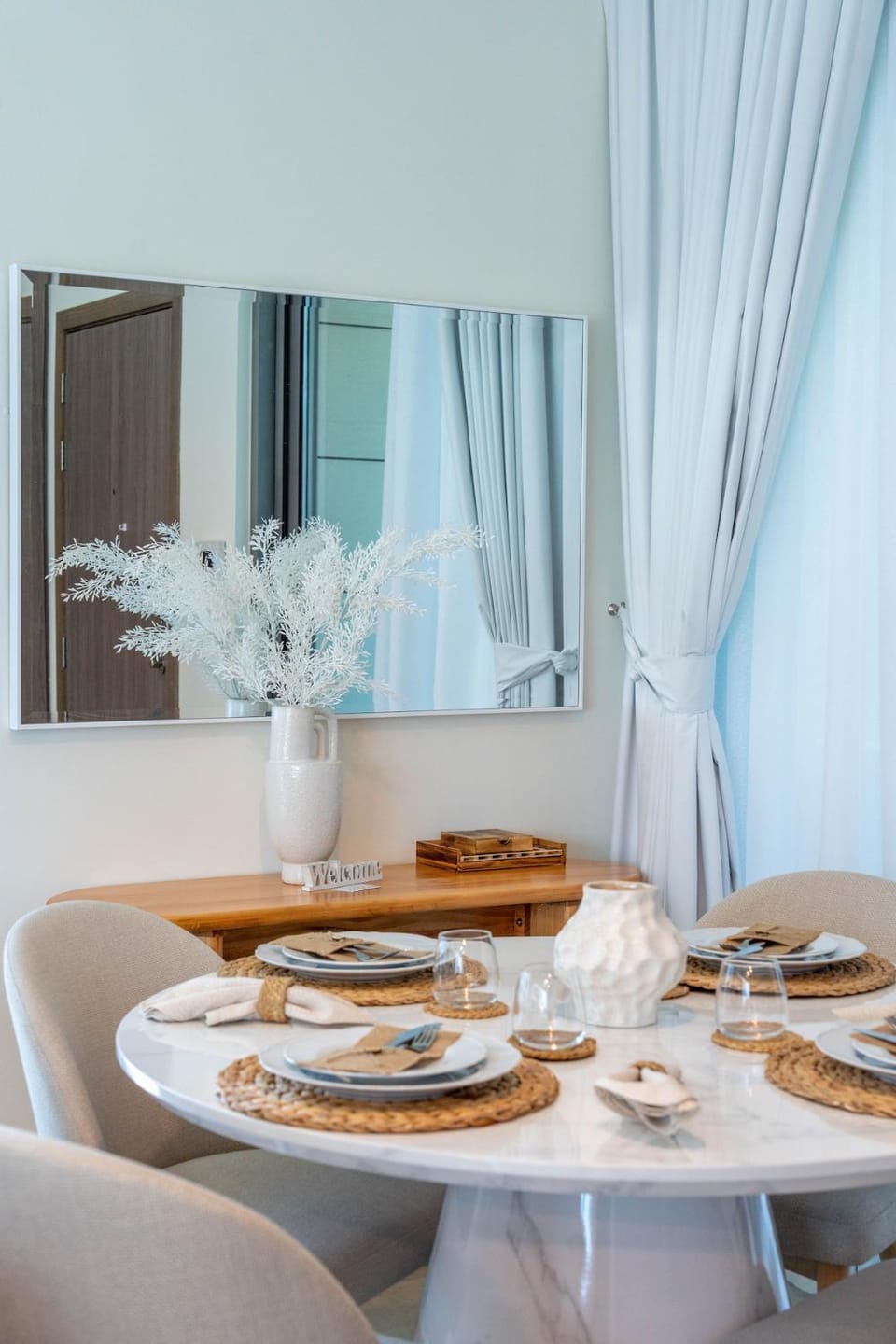 Luxury Sunlit 1BR in Saadiyat Park View Apartment in Abu Dhabi