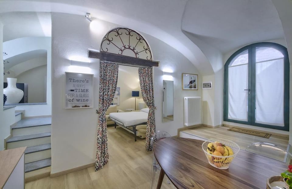 The Oasis Your Secret Corner on Lake Como Apartment in Varenna