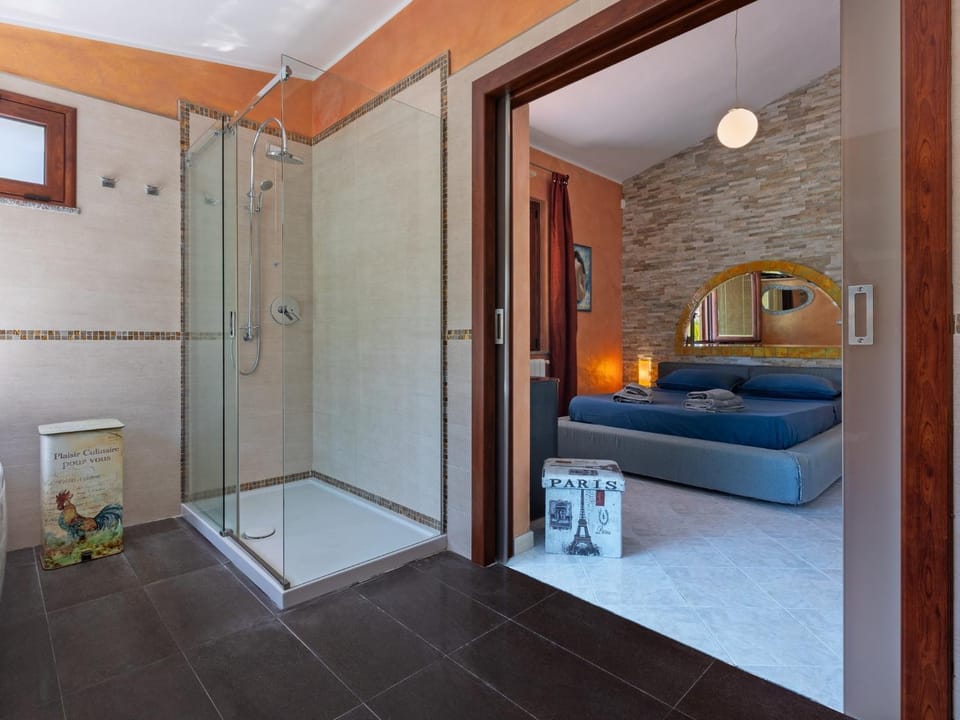 Bathroom, Bedroom