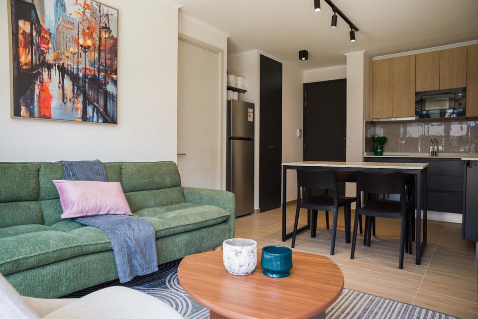 Quiet Urban Retreat 2BR Apartment in Providencia Apartment in Providencia
