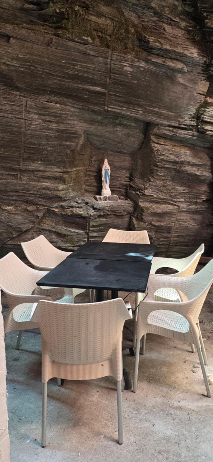 Dining area, Mountain view