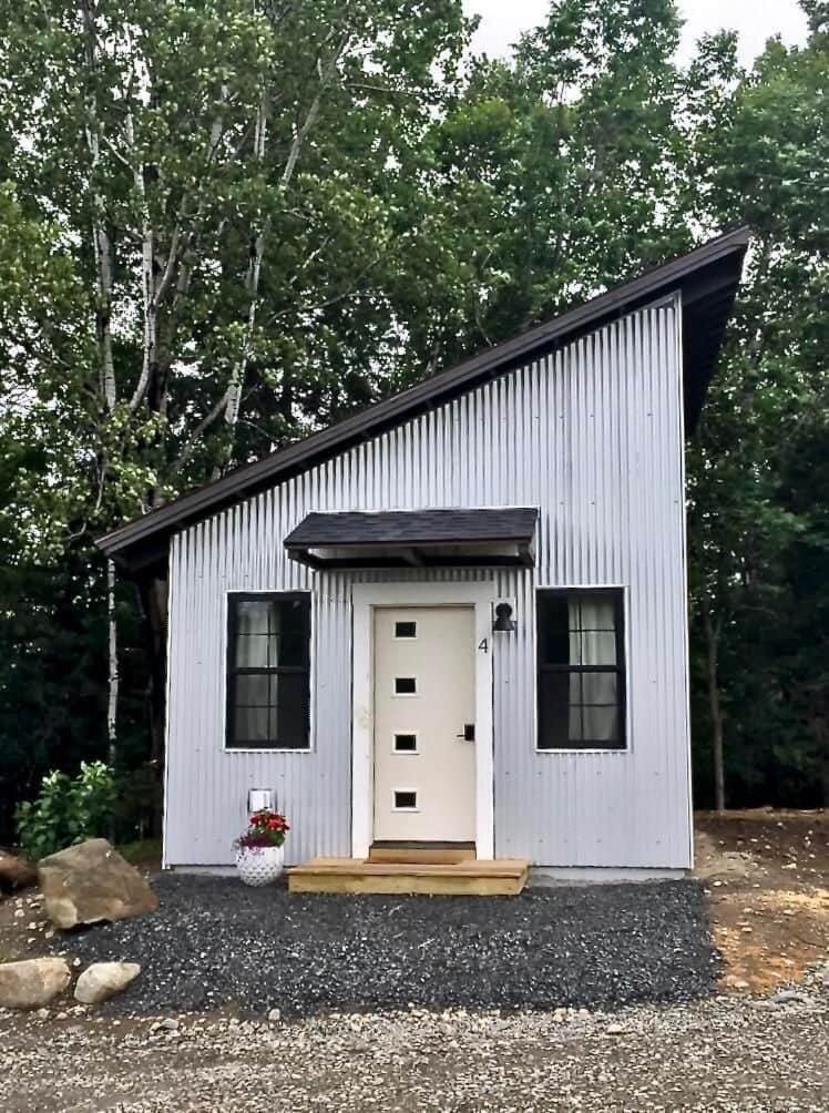 The Ridgeline | Near Saddleback • Walk to Rangeley Lake House in Rangeley Lake
