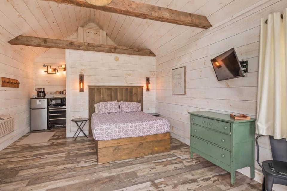 The Lupine | Cross Stone Cabins • Walk to Rangeley Lake Cabin in Rangeley Lake