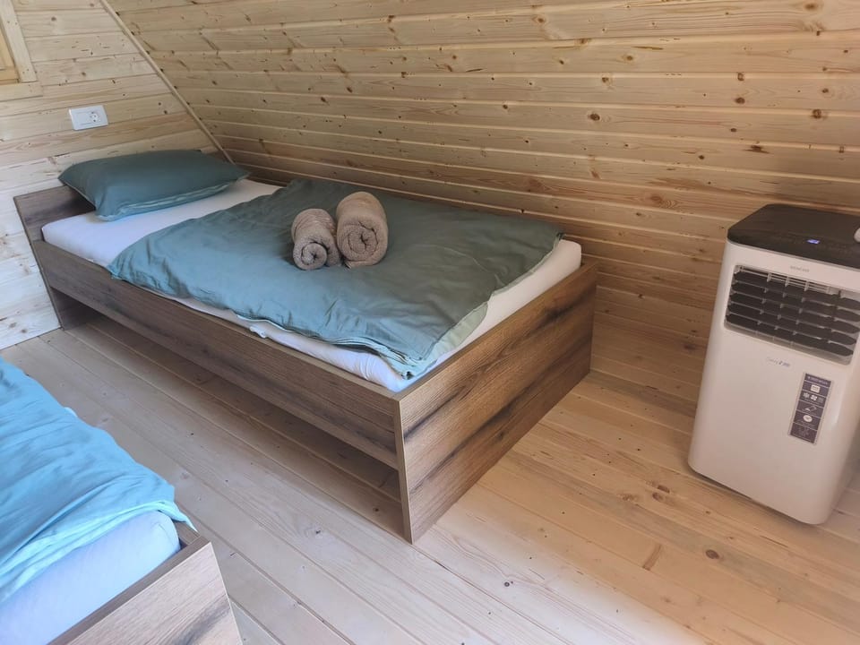 Pr' Končovc - wooden tent Luxury tent in Slovenia