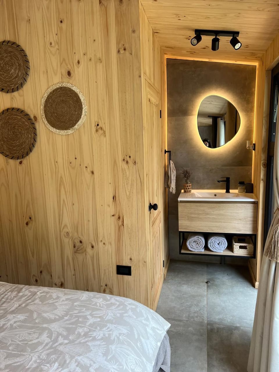 Cabaña selva Valdiviana Tinaja uso ilimitado House in Los Ríos, Chile