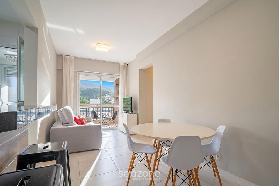 TV and multimedia, Living room, Dining area