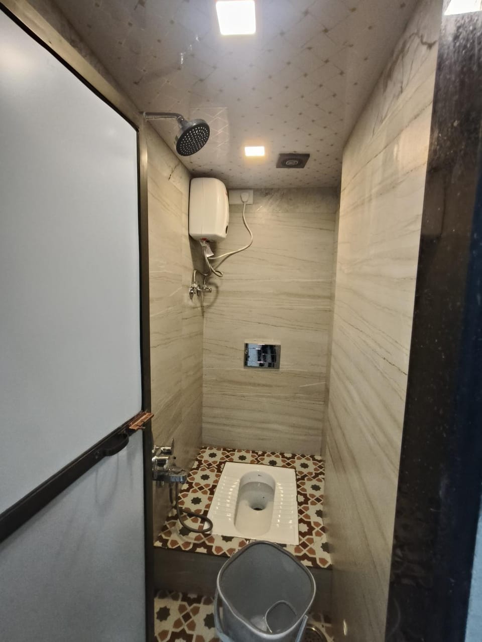 Shower, Toilet, Bathroom