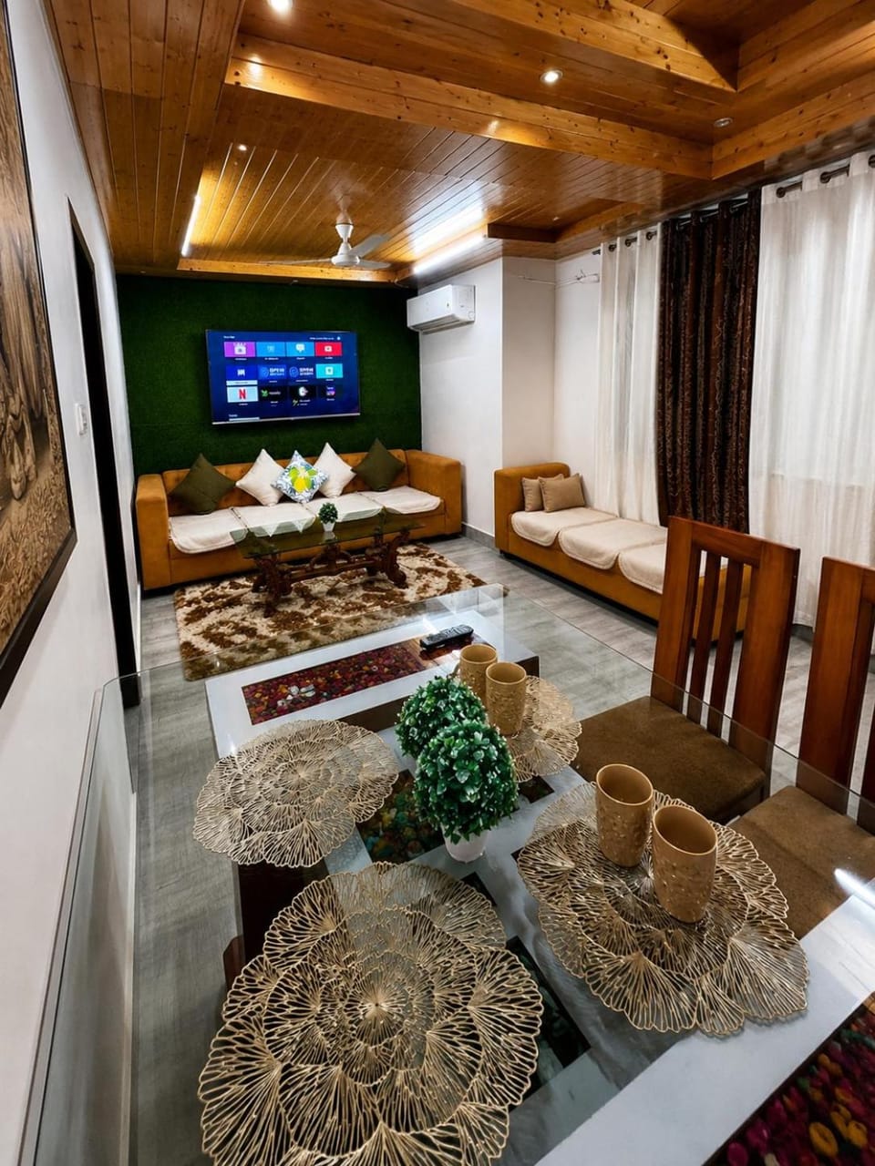 Communal lounge/ TV room, TV and multimedia, Living room