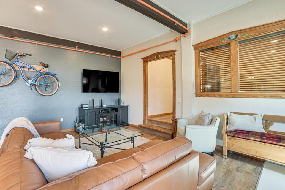Main St Gaylord Condo in the Heart of Downtown House in Gaylord