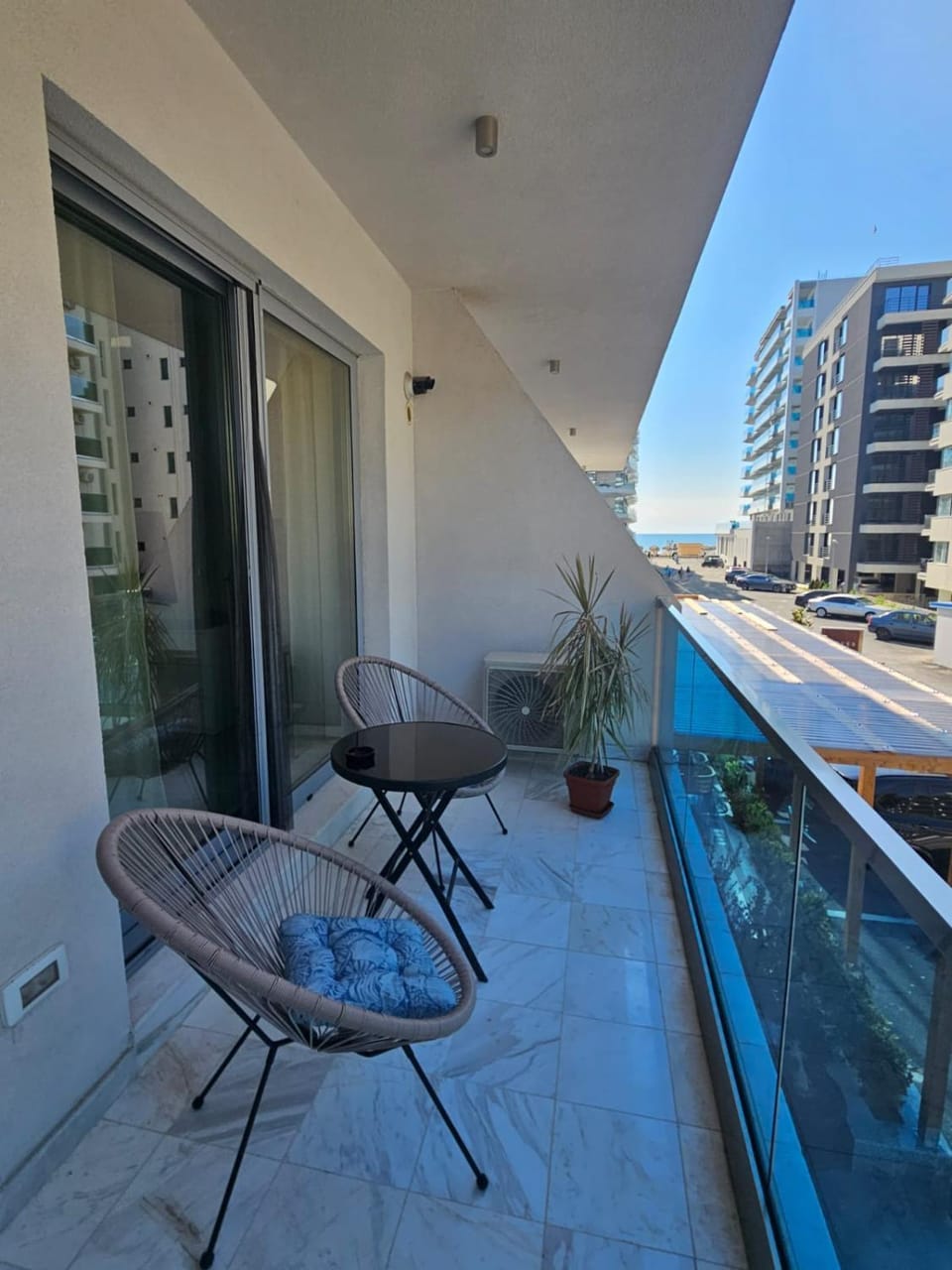 View (from property/room), Balcony/Terrace, Seating area, Sea view