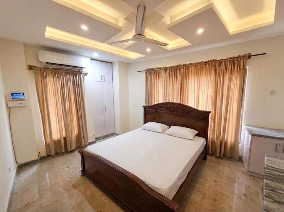 Cozy modern private apartment wit city view Apartment in Islamabad Capital Territory