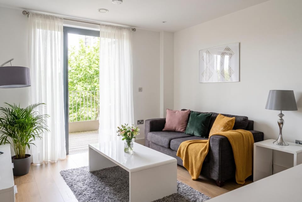 Living room, Photo of the whole room, Seating area