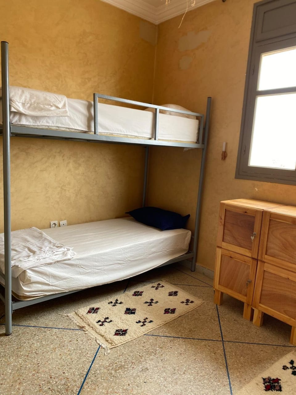 Bedroom, bunk bed