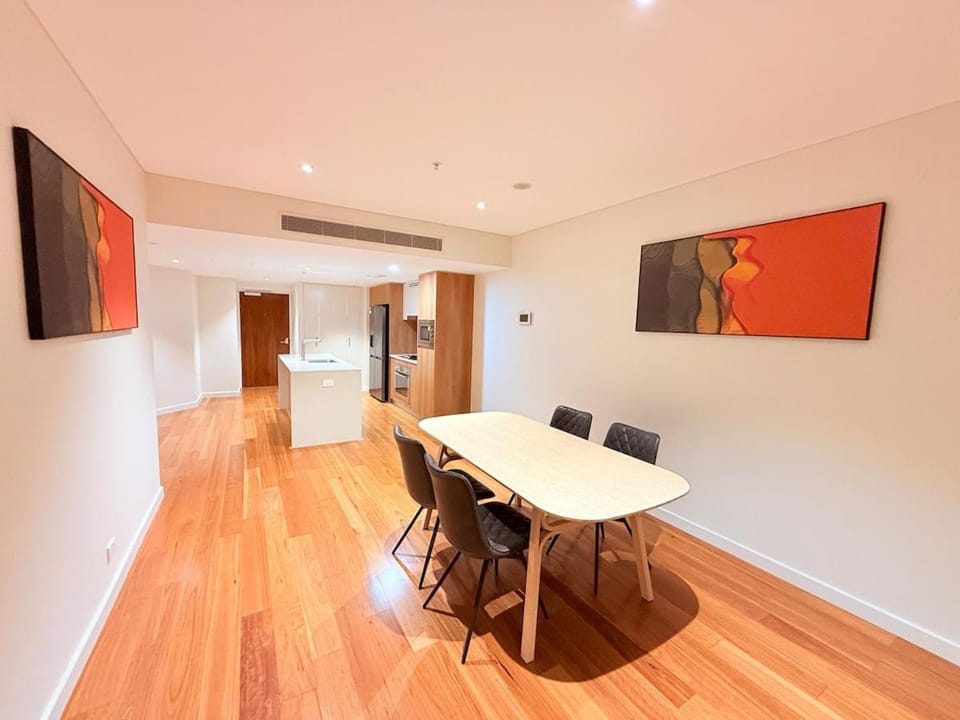 Skytower level 68&Amazing River views&Pet Friendly Apartment in Kangaroo Point