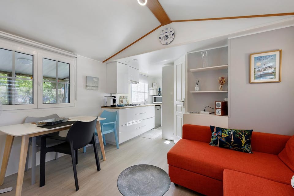 Mobil home avec Piscine House in Saint-Gilles-Croix-de-Vie