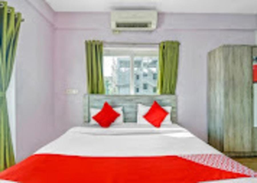Bed, Photo of the whole room, Bedroom, air conditioner