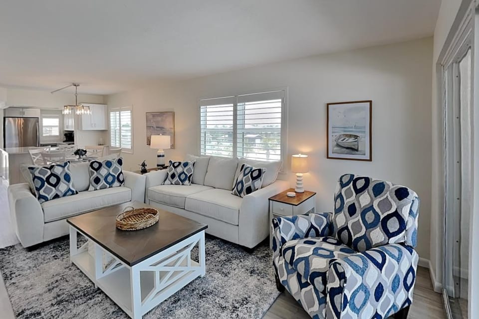 Kitchen or kitchenette, Living room, Seating area, furniture