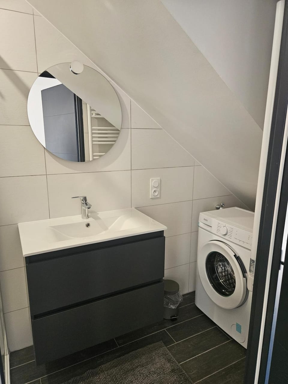 Appartement neuf tout confort terrasse & clim 10 min du lac Apartment in Jura
