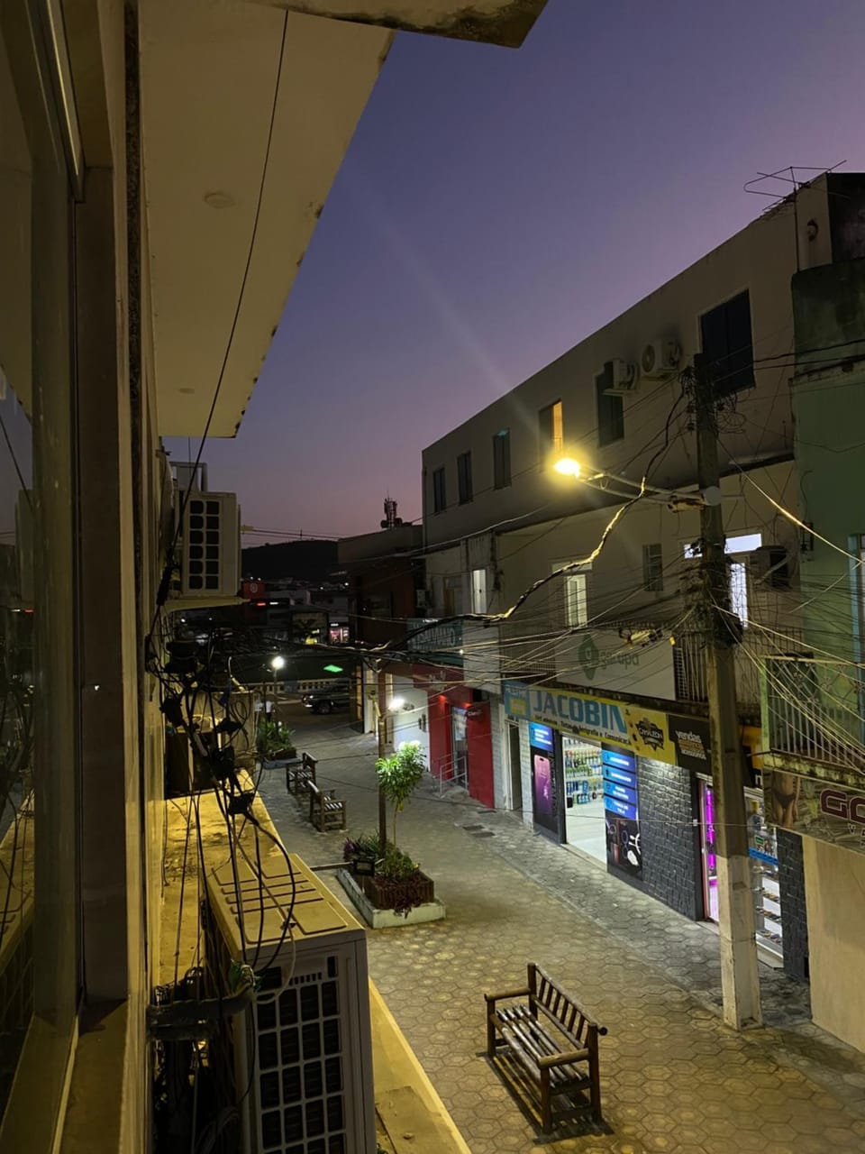 City view, Street view, Location