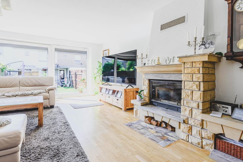 TV and multimedia, Living room, Seating area