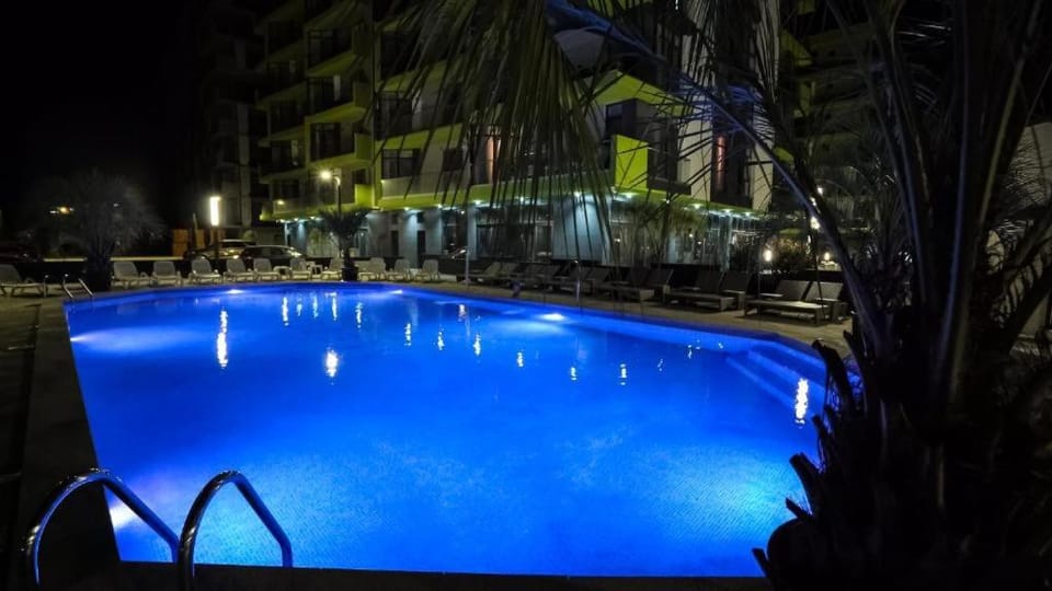 Night, Swimming pool