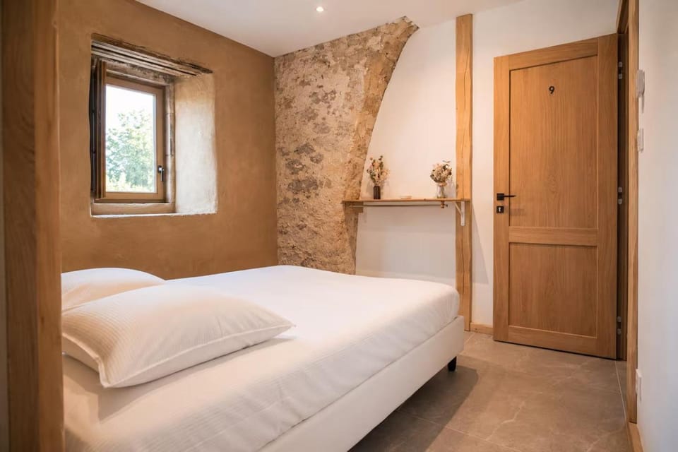 Chambre de charme dans une bergerie rénovée Apartment in Occitanie