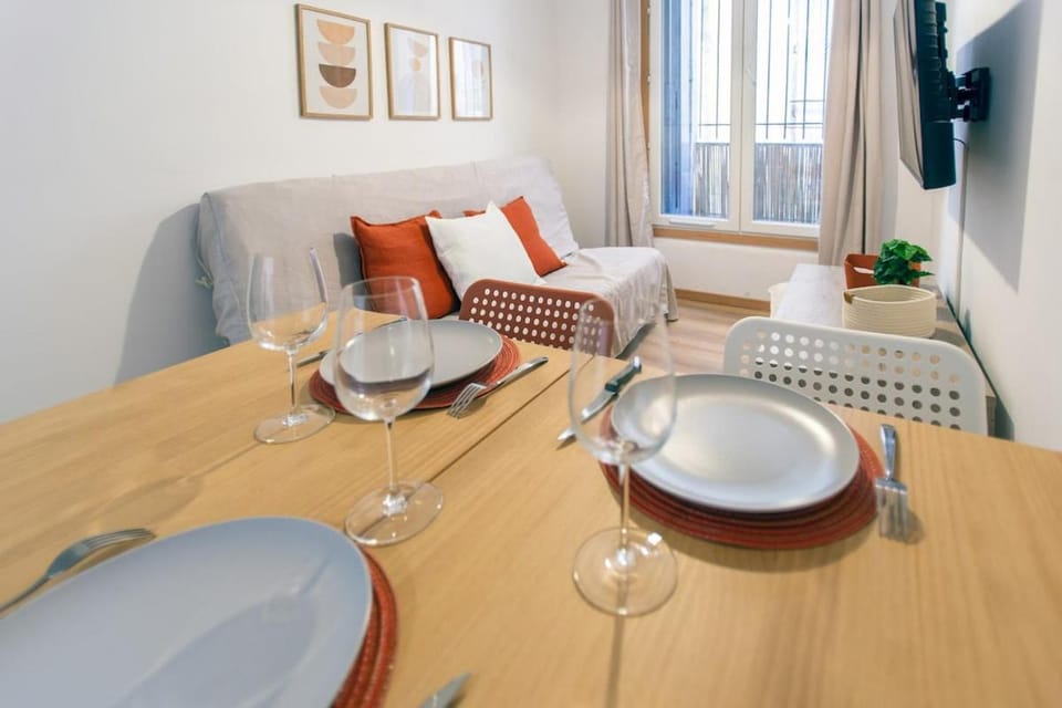 T2 rénové - Frais l'été - WIFI -SMART TV - Parking proche Apartment in Béziers
