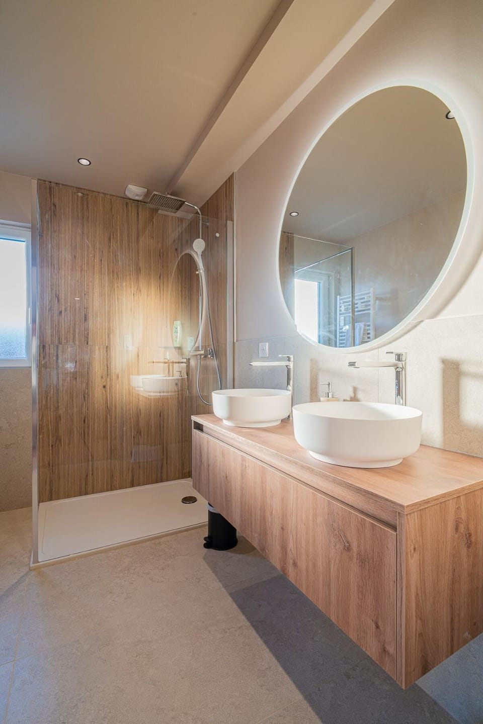 Shower, Bathroom, towels