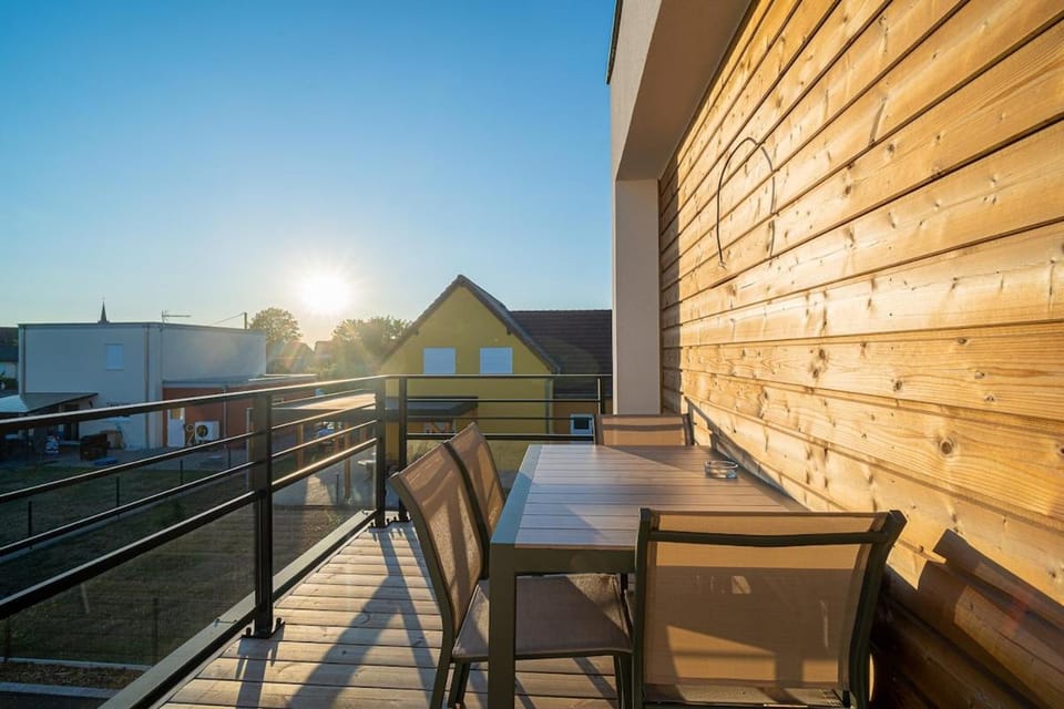 Patio, Day, View (from property/room), Balcony/Terrace, Dining area