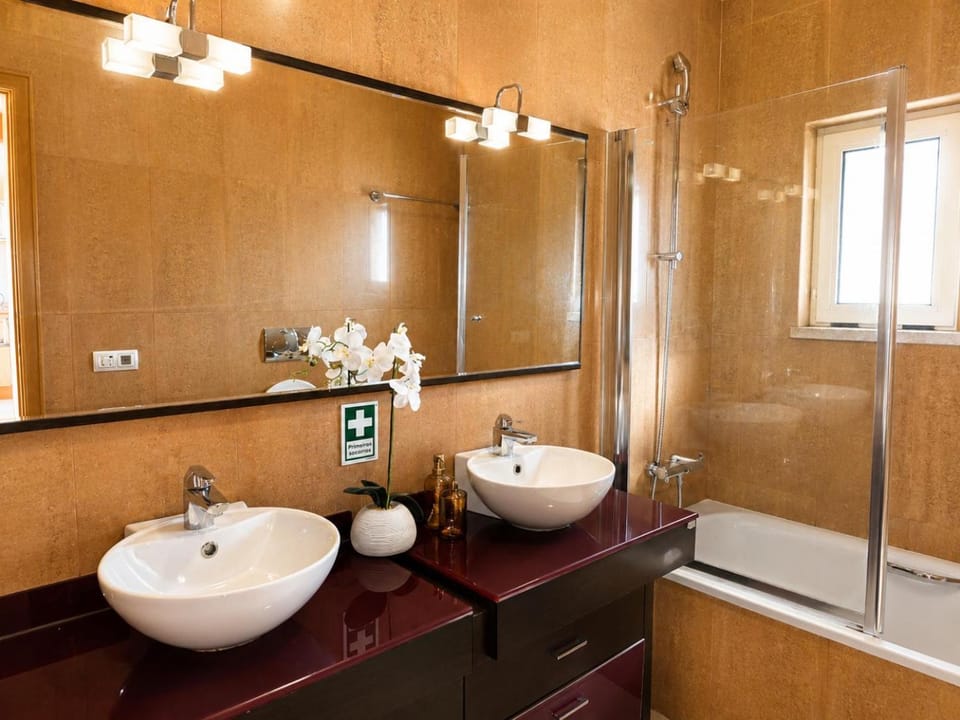 Golden deluxe family apartment Apartment in Olhos de Água