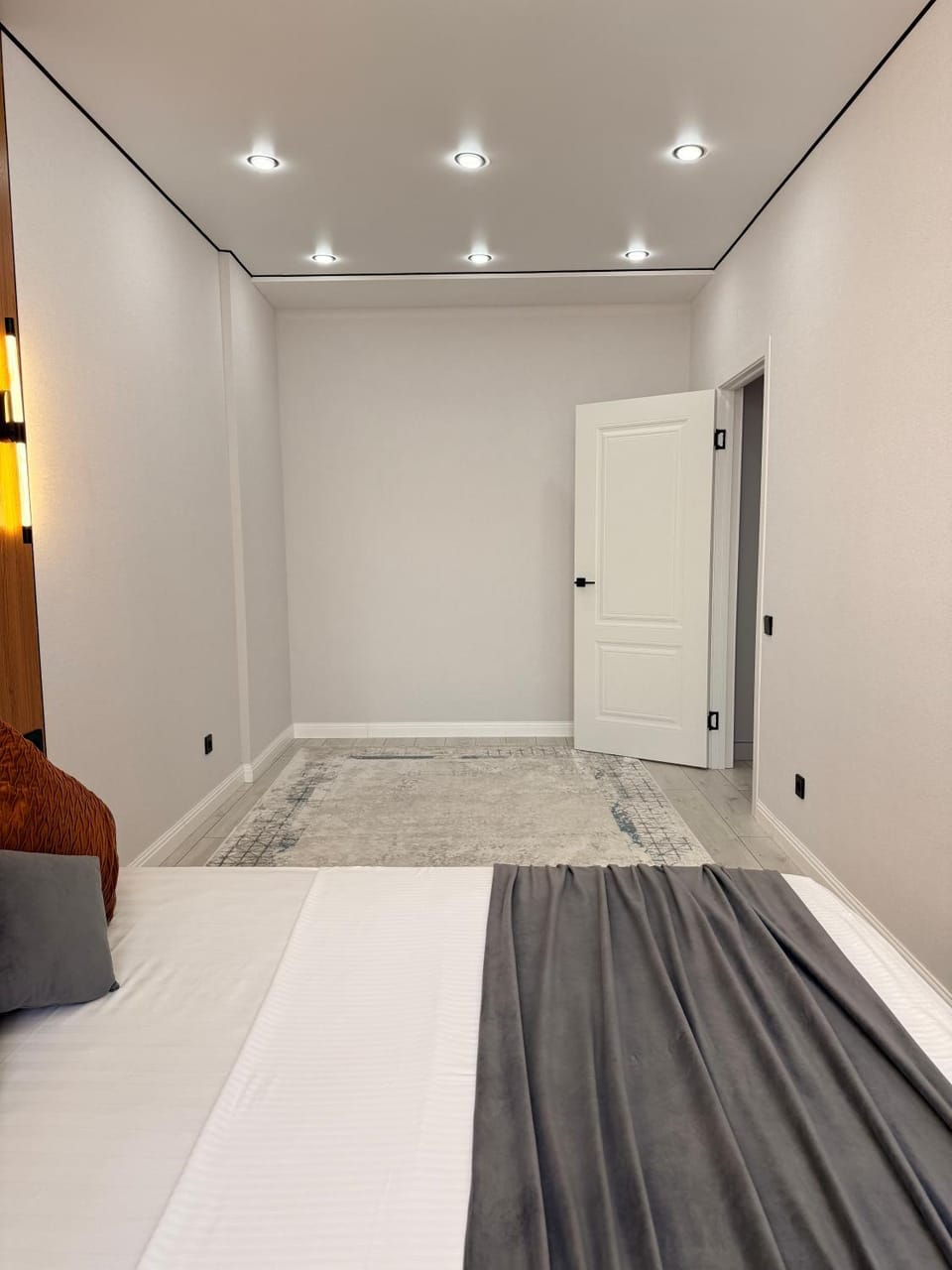 Bed, Photo of the whole room, Bedroom, wardrobe