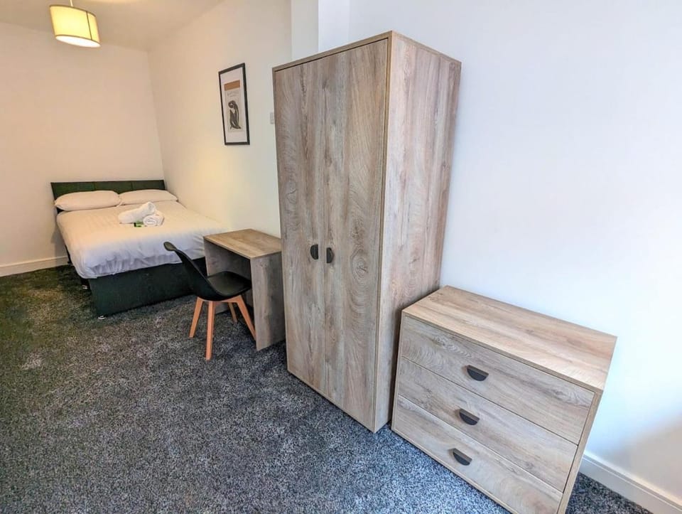 3 - Modern Brand New 2 Bedroom Apartment - Wi-Fi Apartment in Stoke-on-Trent