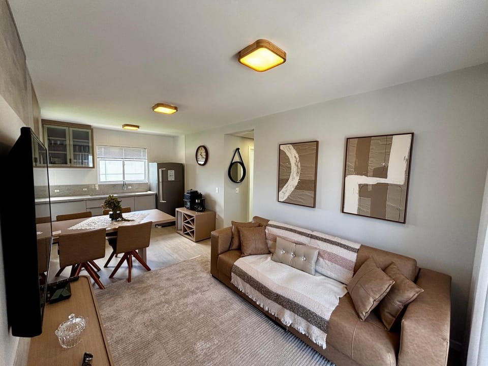 Apartamento Moderno, Confortável, 2 Quartos e Ótima Localização! Apartment in State of Santa Catarina