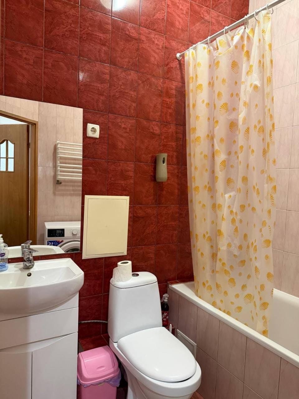 Квартира біля ФОРУМА поруч з лікарнею на Чорновола Миколайчука та Орлика Apartment in Lviv