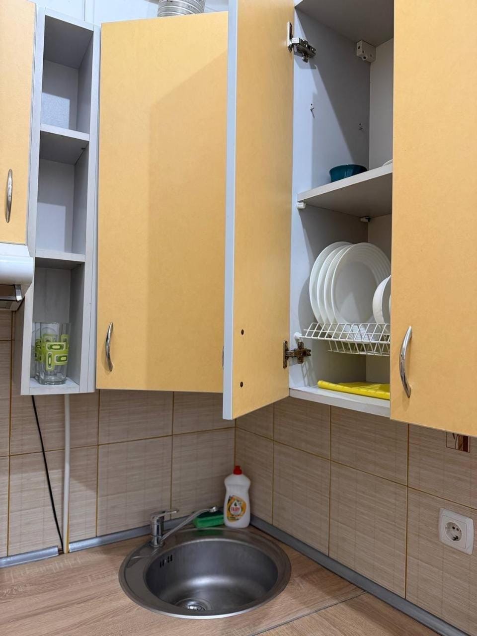 Квартира біля ФОРУМА поруч з лікарнею на Чорновола Миколайчука та Орлика Apartment in Lviv