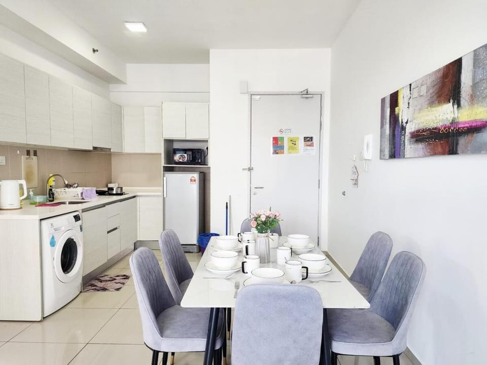 i-Soho i-City 6 pax Apartment in Selangor, Malaysia