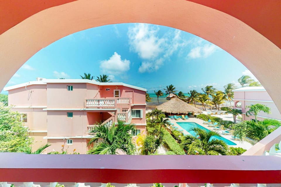 Ocean View 3BR Condo at Caribe Island House in Belize District