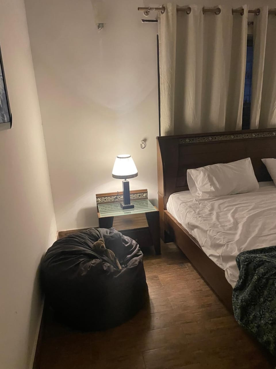 Executive Guest Room - Helcion Residency Bed and Breakfast in Lahore