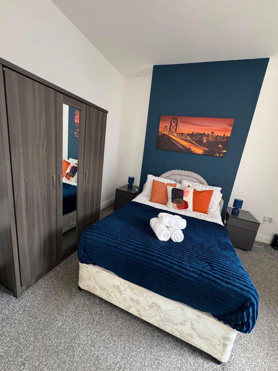 Bed, Photo of the whole room, Bedroom, towels, wardrobe
