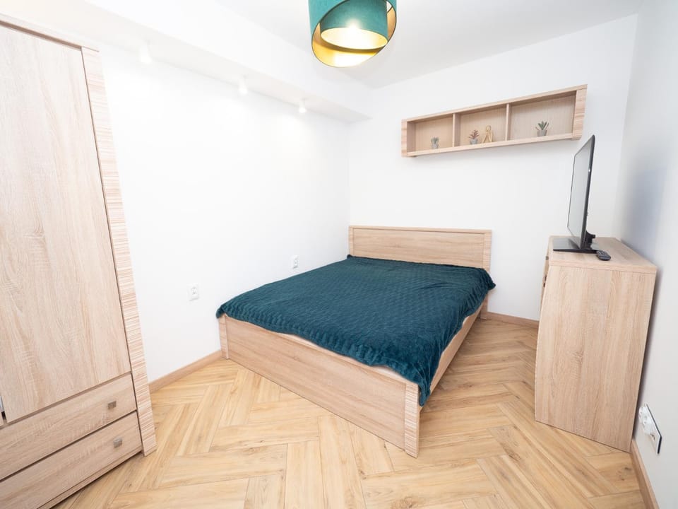 Bed, Photo of the whole room, Bedroom, wardrobe