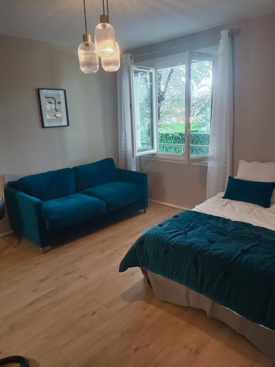 Appartement dans résidence sécurisée et calme proche commerces Apartment in Alençon