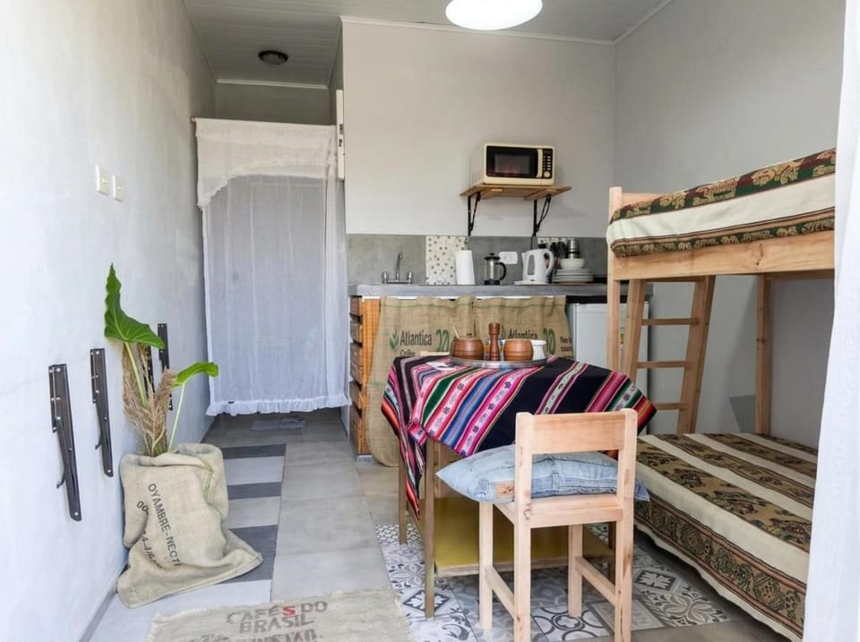 Bed, Kitchen or kitchenette, Living room, Photo of the whole room, Seating area, Dining area, Bedroom, bunk bed, minibar, oven, pet friendly, stove