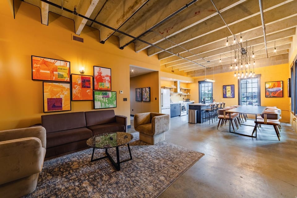 A12 The Upper Paddock Stretch Suite Hotel in Jefferson County