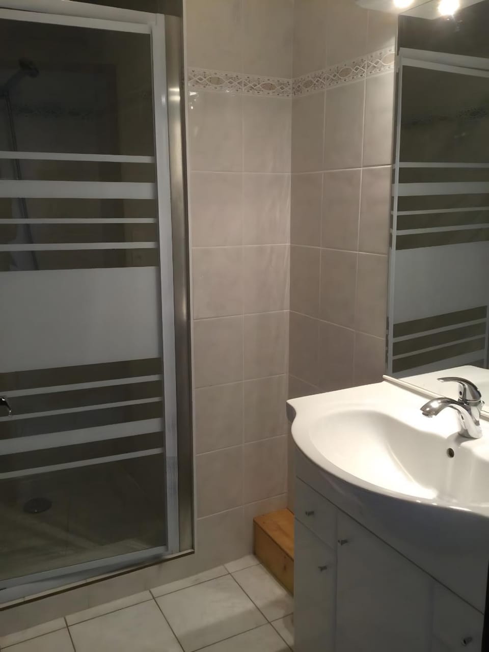 Bathroom, Living room